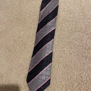 Like New Brioni tie